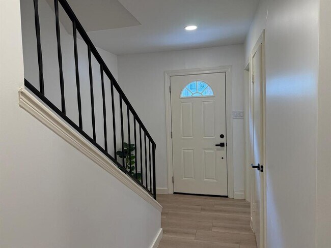 5239 Arboles Dr in Houston, TX - Building Photo - Building Photo