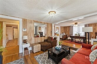 742 E Park Ave in Savannah, GA - Foto de edificio - Building Photo