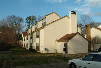 Westover Hills Townhomes in Richmond, VA - Building Photo - Building Photo