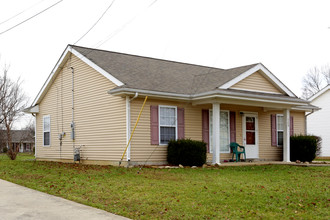 Angela Homes in Shepherdsville, KY - Building Photo - Building Photo