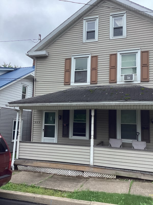 property at 669 Queen St