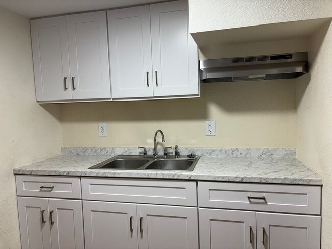 2019 Yorktown St in Kill Devil Hills, NC - Building Photo - Building Photo