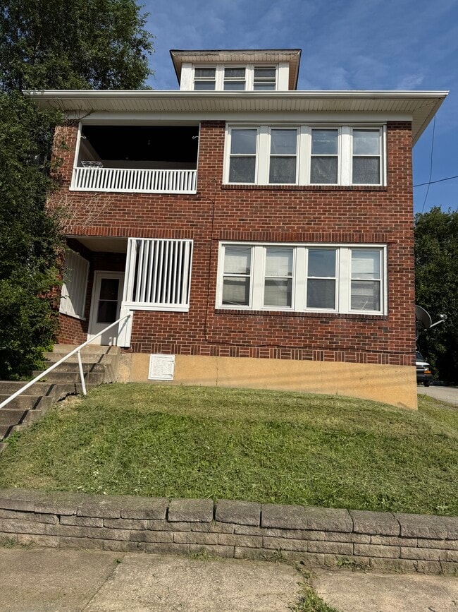 property at 1413 Beech St