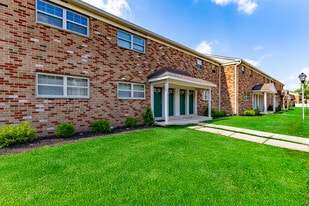 Emerald Ridge in Clementon, NJ - Building Photo