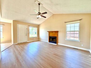 1215 Marla Dr in Clarksville, TN - Building Photo - Building Photo