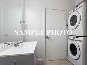 Powell Heights in Portland, OR - Building Photo - Building Photo