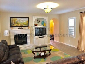 4924 Ivy Leaf Springs Rd in San Ramon, CA - Building Photo - Building Photo