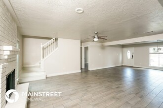 4527 Cloudmount Dr in Houston, TX - Building Photo - Building Photo