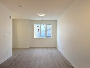 12920 156 St NW in Edmonton, AB - Building Photo - Building Photo