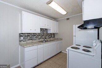 1232 12th St, Unit D in Augusta, GA - Foto de edificio - Building Photo