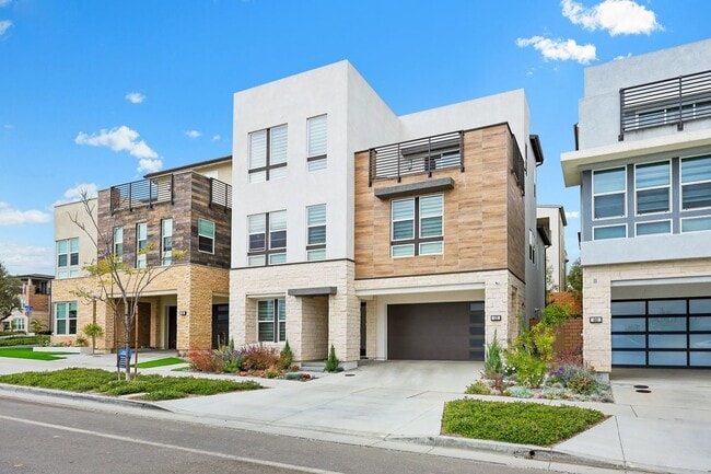 478 Sycamore Dr in Montebello, CA - Foto de edificio - Building Photo