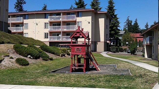Villa Capri in Federal Way, WA - Foto de edificio