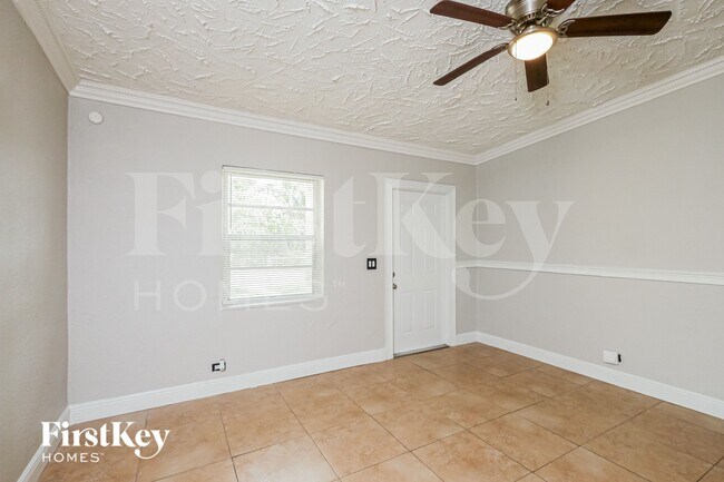 16410 NW 20th Ave in Opa Locka, FL - Building Photo - Building Photo