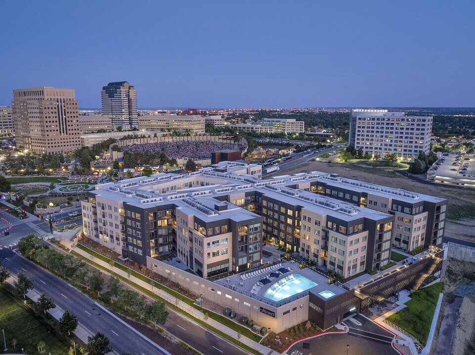 The Avant in Centennial, CO - Foto de edificio