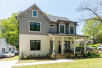 2217 Ridgedale Rd NE in Atlanta, GA - Building Photo - Building Photo