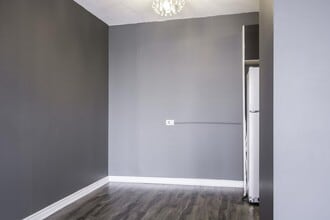 9930-113 113 St in Edmonton, AB - Building Photo - Building Photo