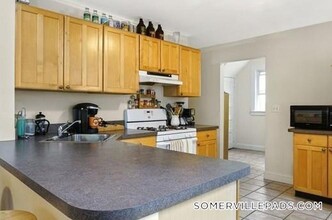 12 Cutter Ave in Somerville, MA - Building Photo - Building Photo