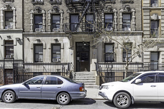 90 Wadsworth Ave in New York, NY - Building Photo - Building Photo