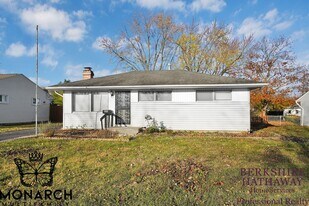 995 Wiltshire Rd in Columbus, OH - Building Photo