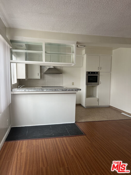 620 Edgewood St in Inglewood, CA - Building Photo - Building Photo