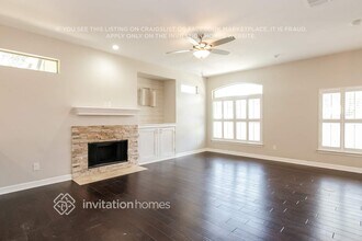 10204 Thomas Ln in Dripping Springs, TX - Foto de edificio - Building Photo