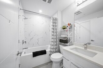 22315 122 Av in Maple Ridge, BC - Building Photo - Building Photo