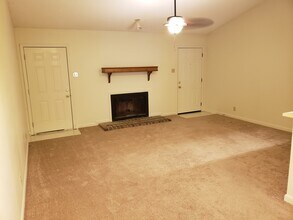 203 Woodale Dr in Monroe, LA - Building Photo - Building Photo