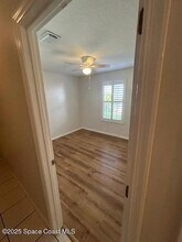 973 Somerset Ln in Melbourne, FL - Foto de edificio - Building Photo