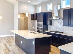 5992 N Fulton St in Denver, CO - Foto de edificio - Building Photo