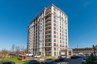 Majestic in Montréal, QC - Building Photo - Building Photo