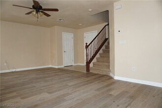 9140 Iron Cactus Ave in Las Vegas, NV - Building Photo - Building Photo