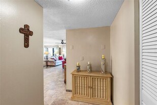 4119 61st Ave Terrace W in Bradenton, FL - Building Photo
