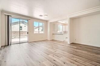 4646 San Vito St in Las Vegas, NV - Building Photo - Building Photo