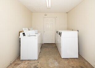 Spanish Oaks in Theodore, AL - Building Photo - Building Photo