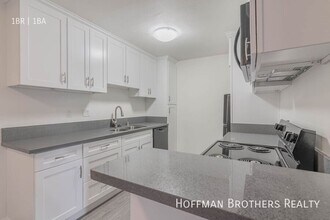 8123 Langdon Ave in Los Angeles, CA - Building Photo - Building Photo