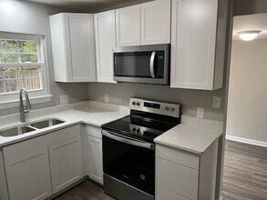 2216 Minnear St in Fredericksburg, VA - Building Photo - Building Photo