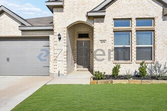 2650 Streamside Dr in Burleson, TX - Building Photo - Building Photo