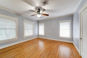 1 Avondale St in Houston, TX - Building Photo - Building Photo