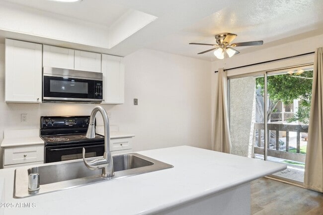 520 N Stapley Dr, Unit 290 in Mesa, AZ - Building Photo - Building Photo