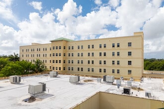Ward Tower II in Miami, FL - Building Photo - Building Photo