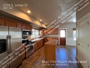 2116 S Latah St in Boise, ID - Foto de edificio - Building Photo
