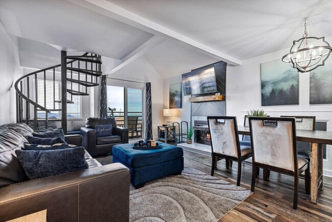 1260 Ski View Dr