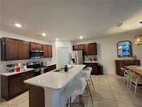 1142 SE 19th Ln in Cape Coral, FL - Foto de edificio - Building Photo