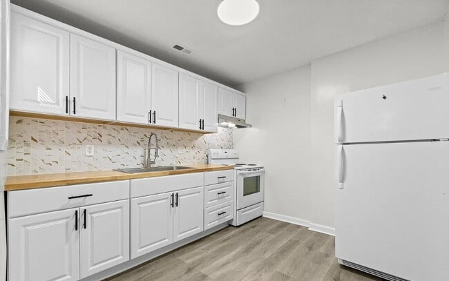 property at 1628 Dumesnil St