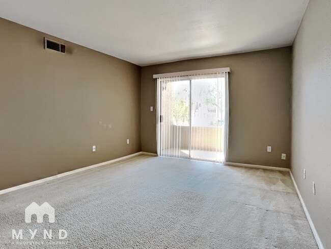 5877 N Granite Reef Rd