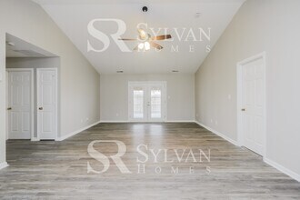 5084 Emmert Dr in Indianapolis, IN - Building Photo - Building Photo