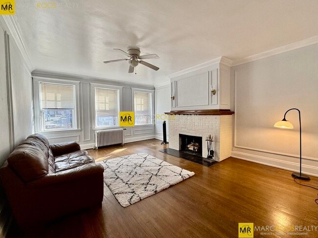 property at 186 Commonwealth Ave