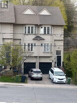 170 Dawes Rd in Toronto, ON - Building Photo