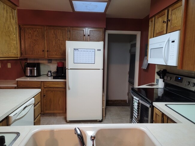 property at 6117 Shannon Ave