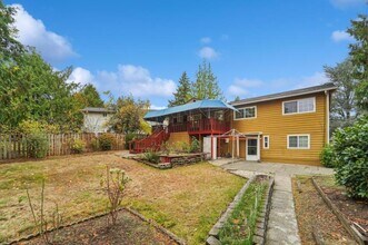 13063 SE 161st St in Renton, WA - Building Photo - Building Photo